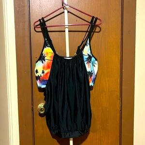Rainbow and black 2XL bathing suit top bra top with flowy shirt over and cut out